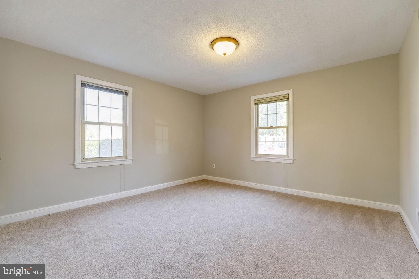 CAMBRIDGE COURTS - Residential Lease