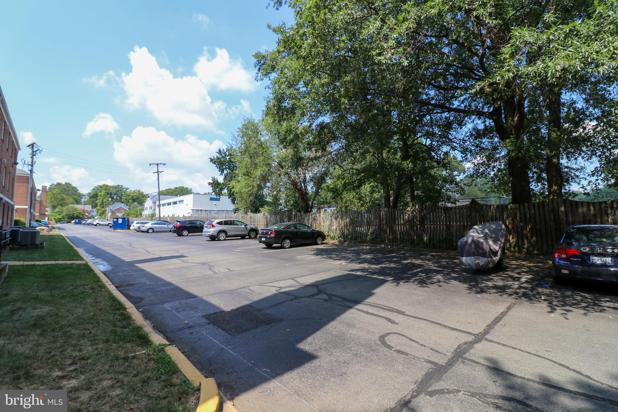 CAMBRIDGE COURTS - Residential Lease