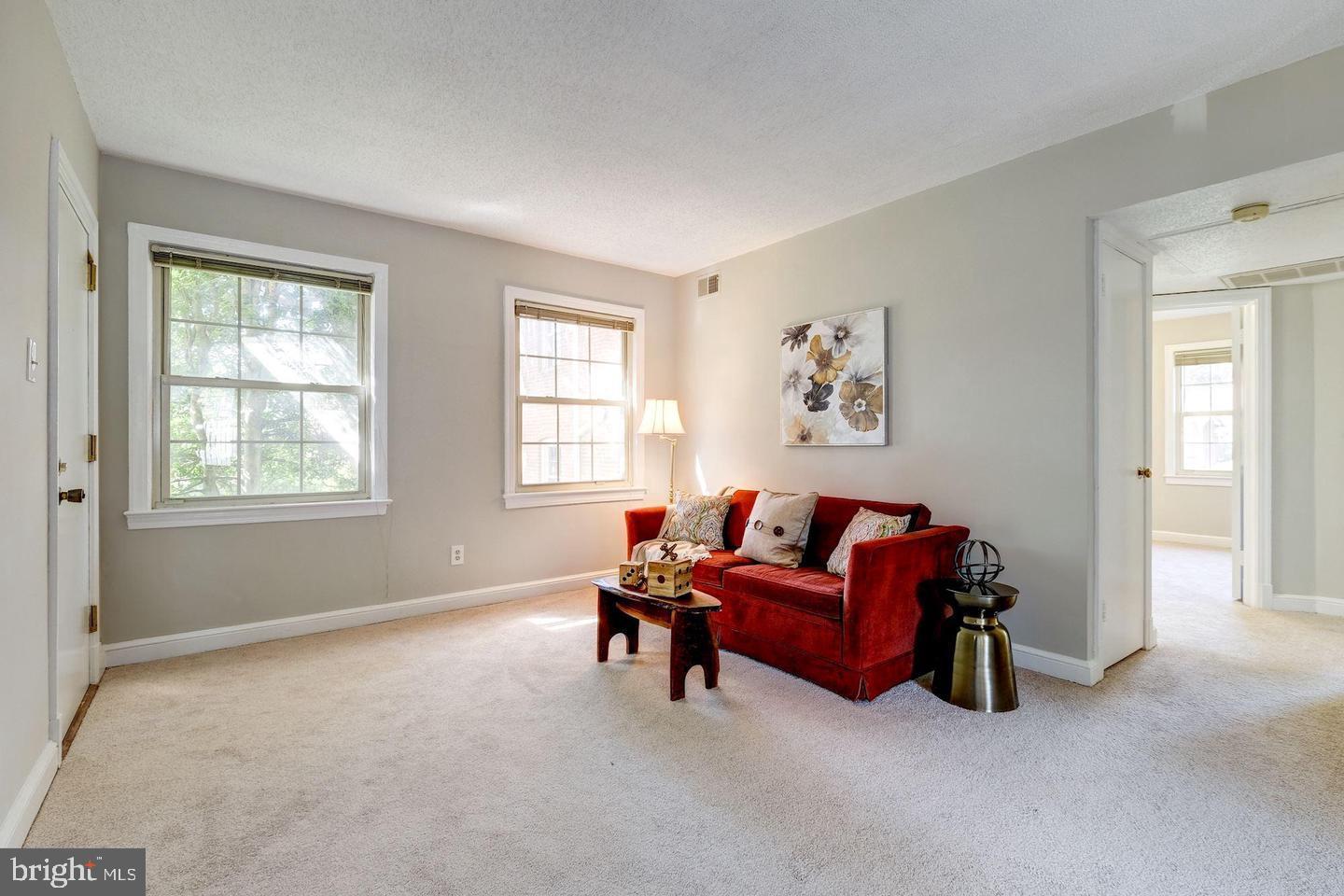 CAMBRIDGE COURTS - Residential Lease