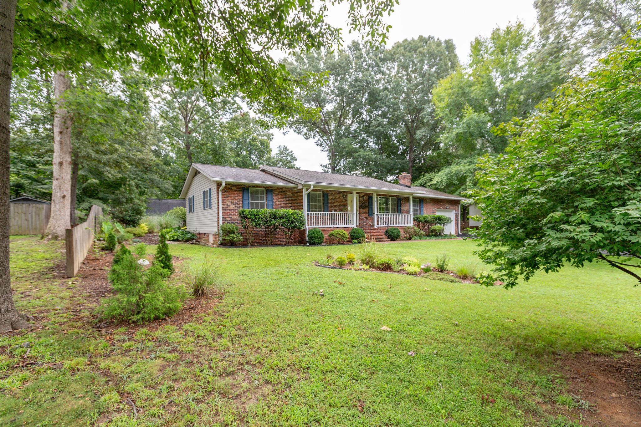 4 HAMLIN DRIVE