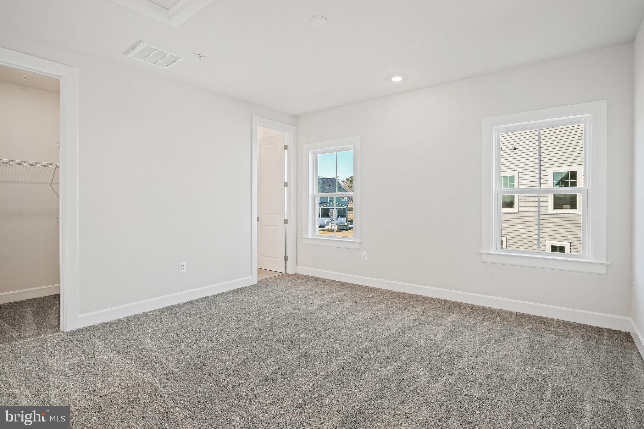 WELLINGTON - Residential