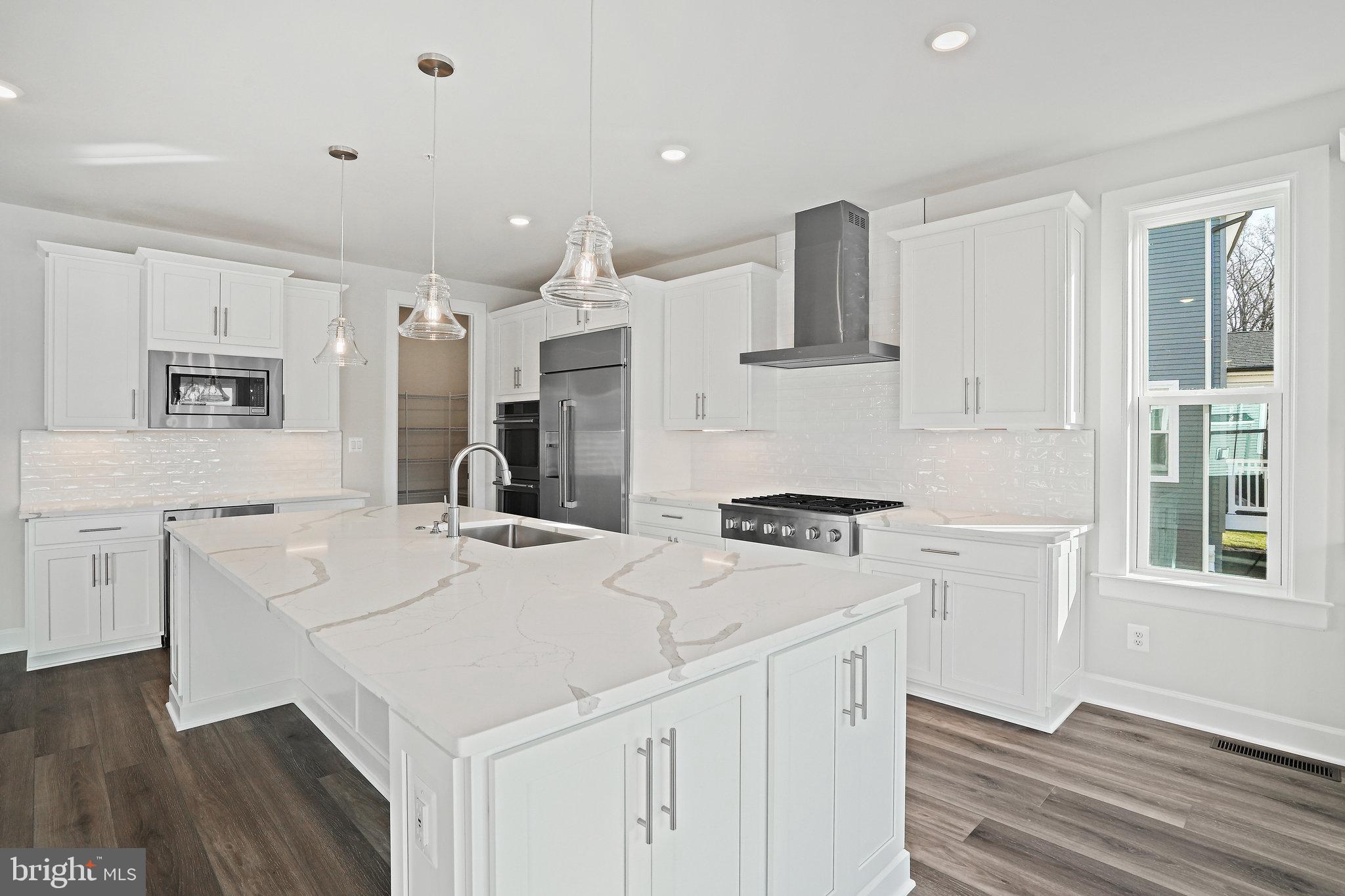 WELLINGTON - Residential