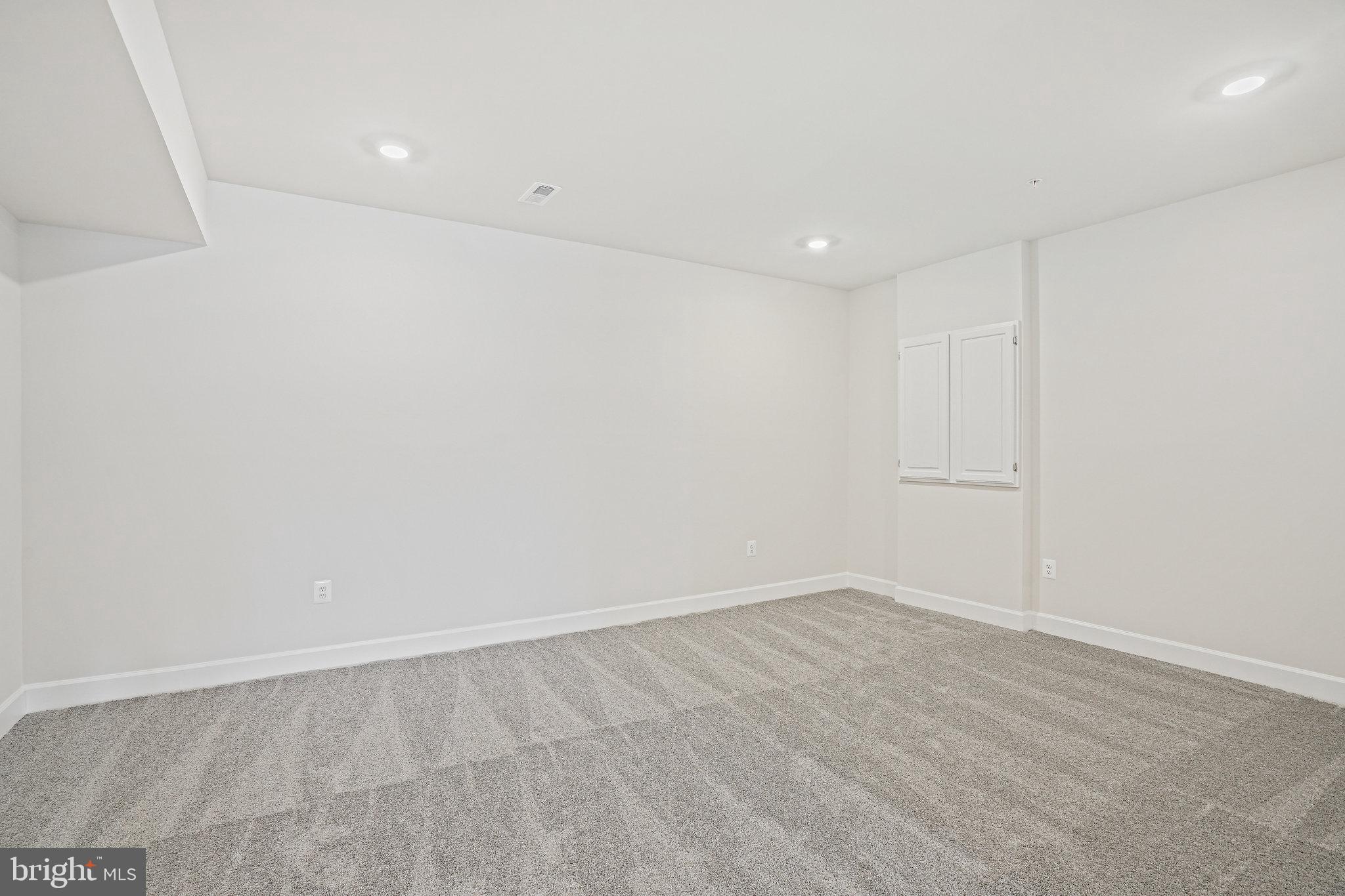 WELLINGTON - Residential