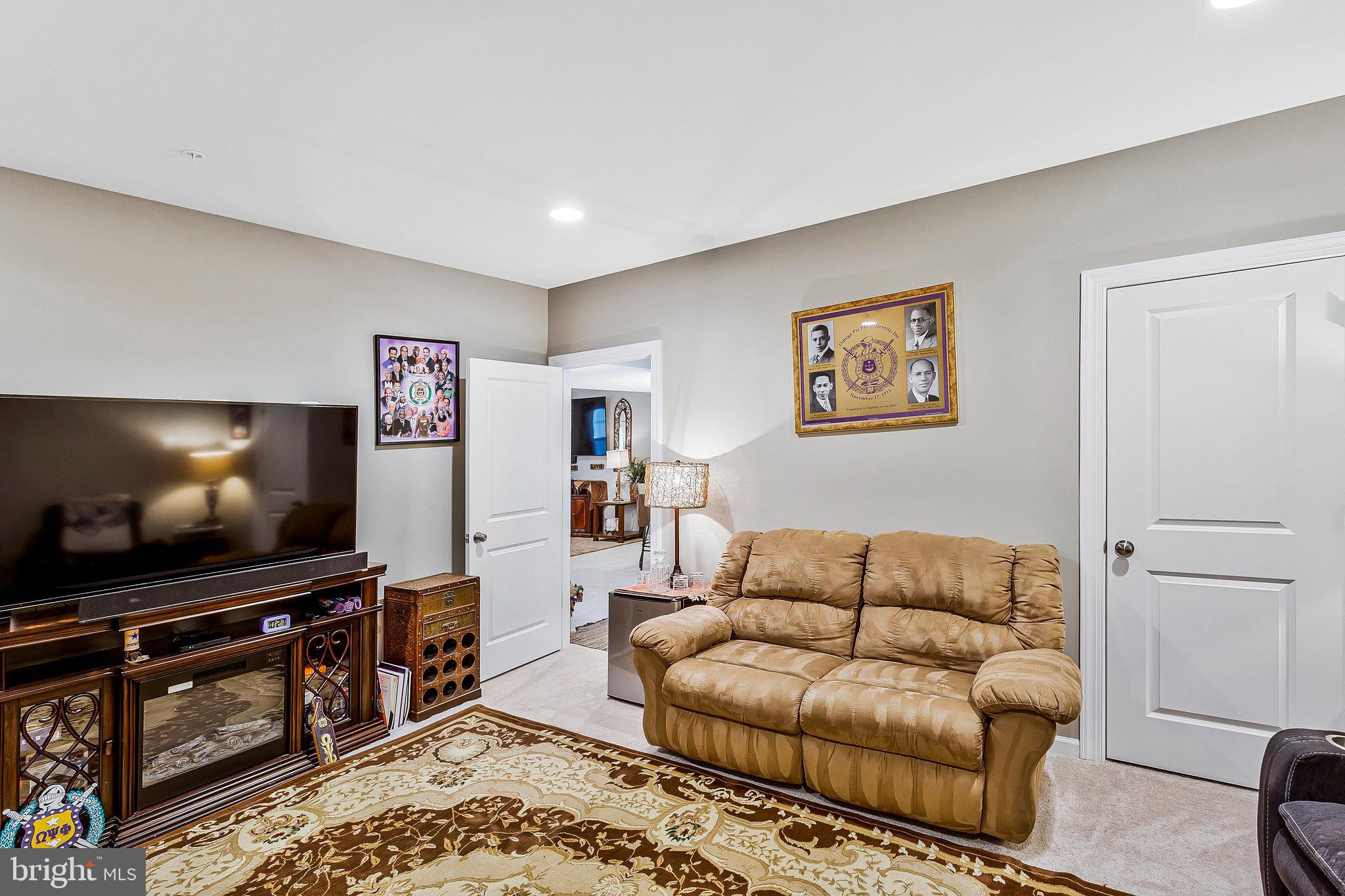 VILLAGES OF SAVANNAH - Residential