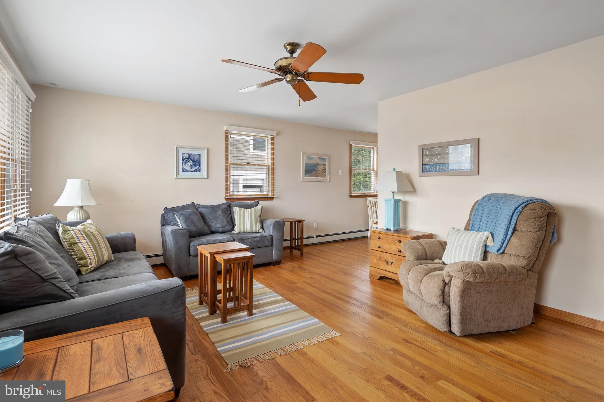 131 W MARYLAND AVENUE