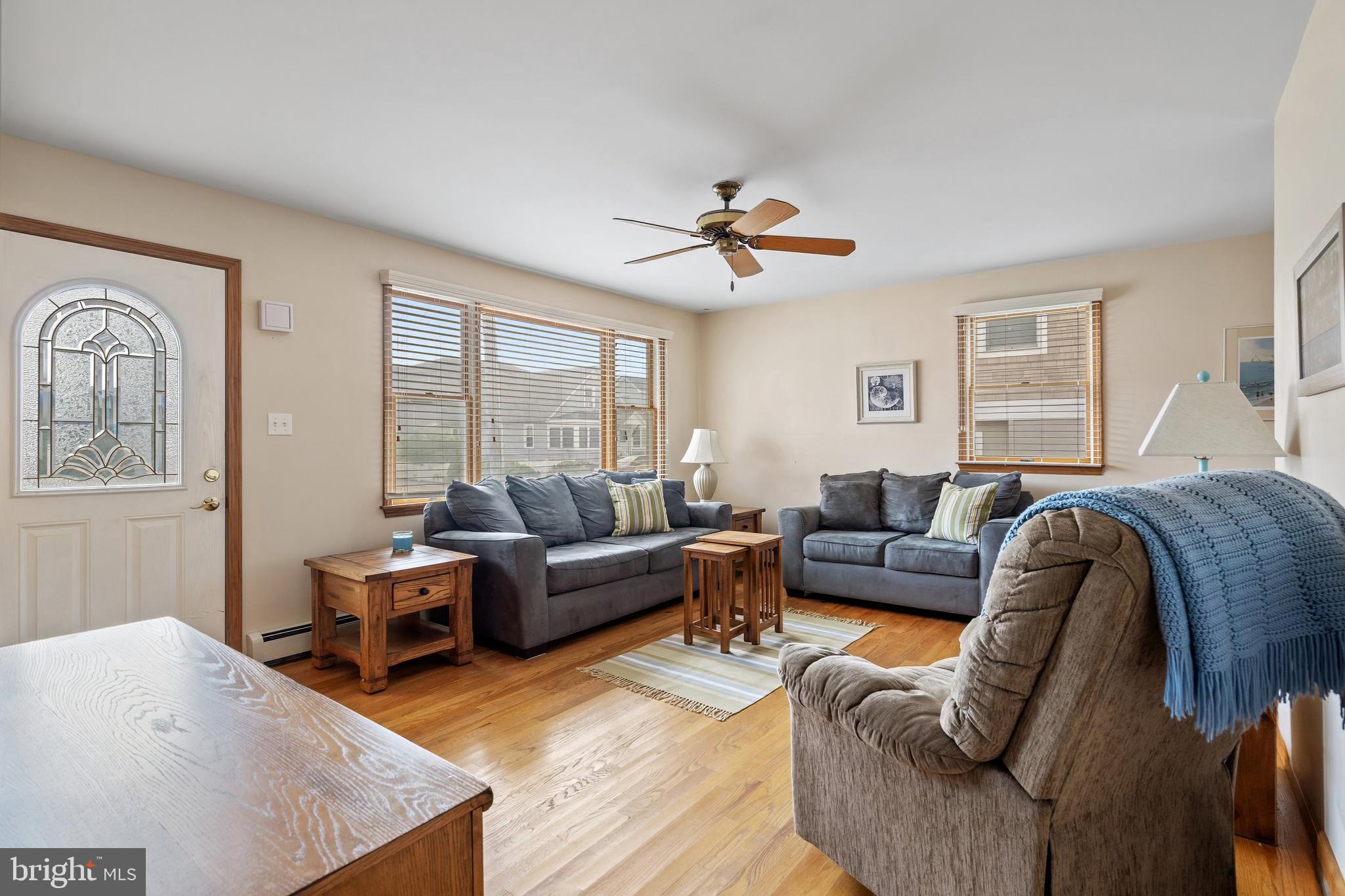 131 W MARYLAND AVENUE