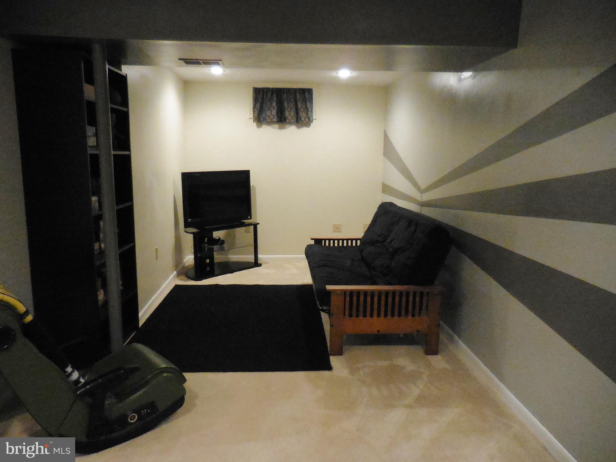 XANADU ESTATES - Residential