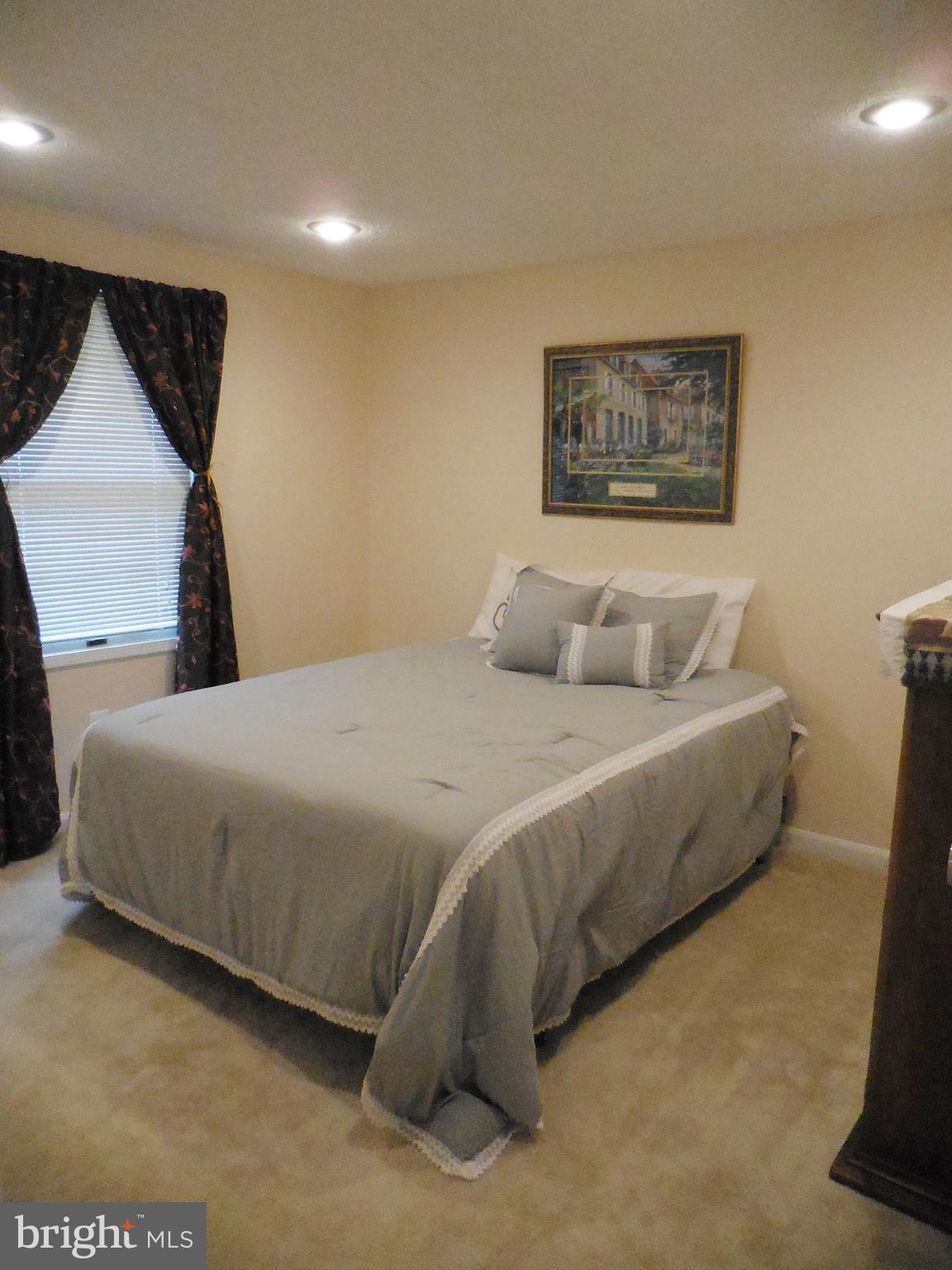 XANADU ESTATES - Residential