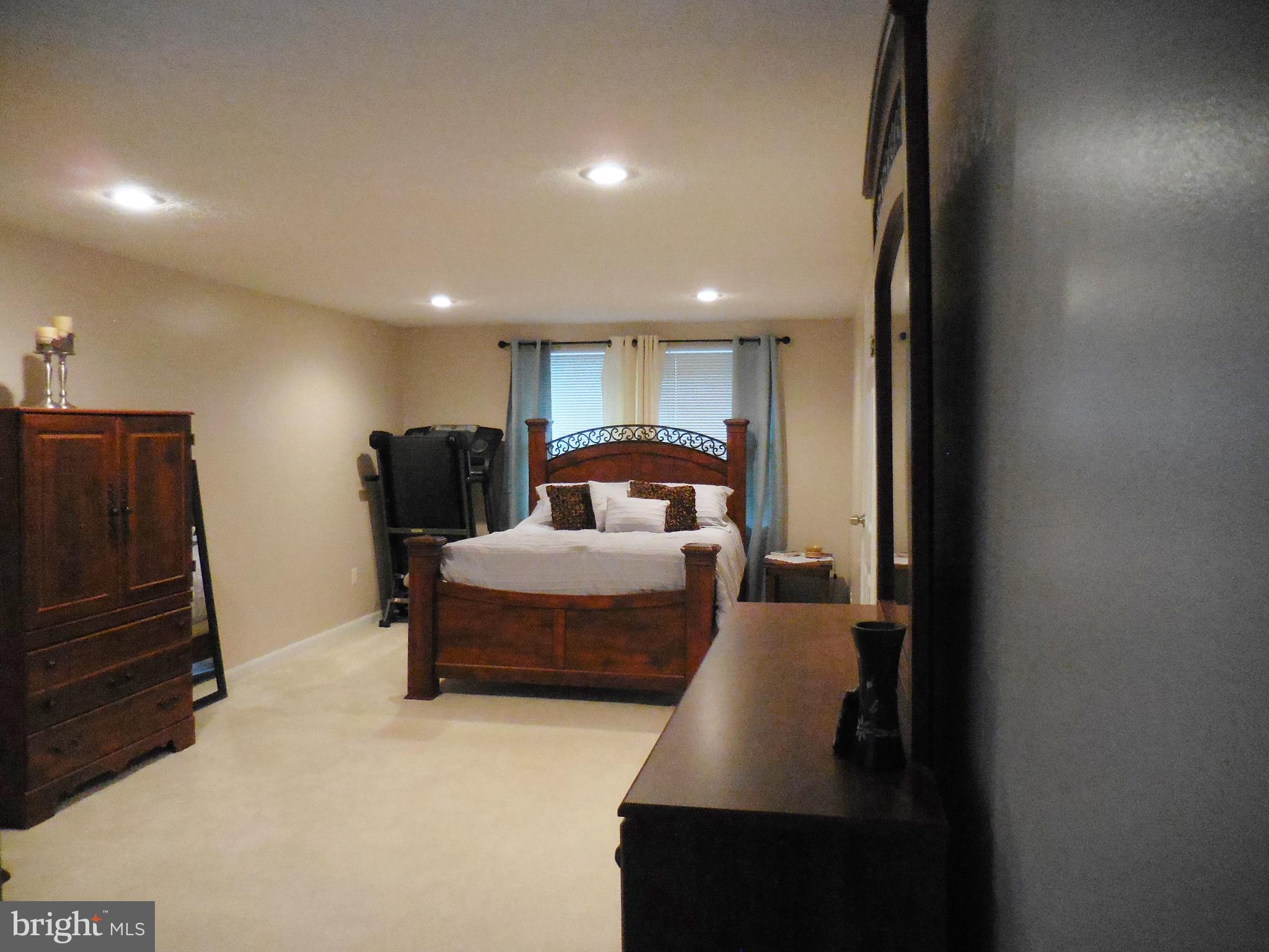 XANADU ESTATES - Residential