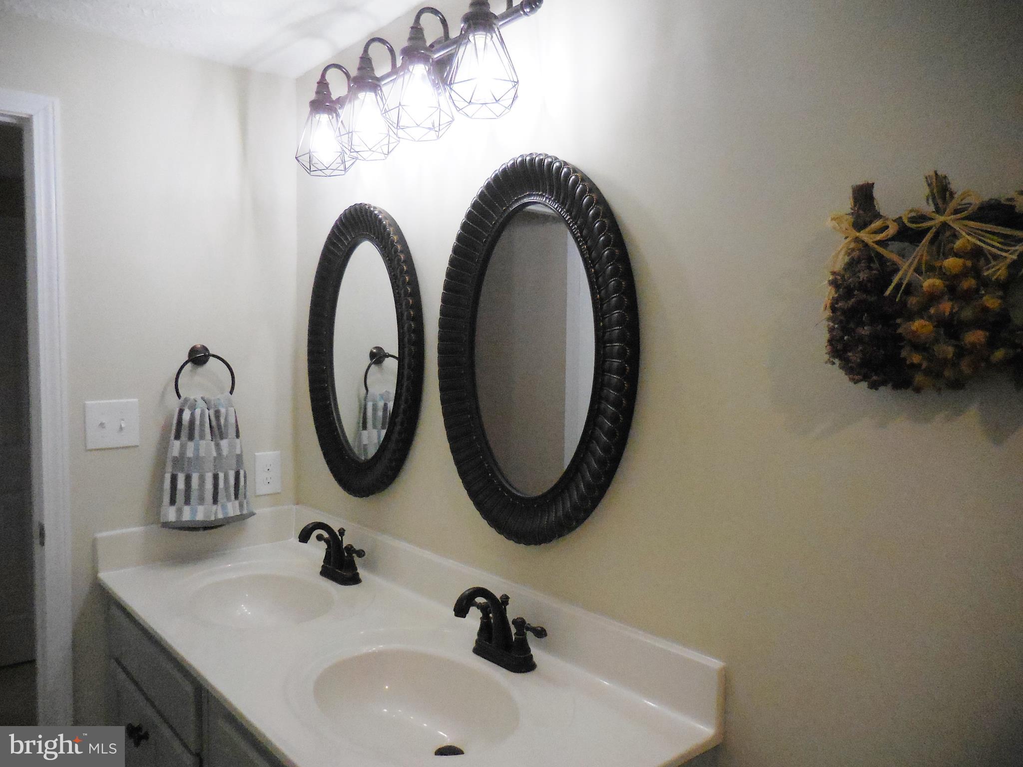 XANADU ESTATES - Residential