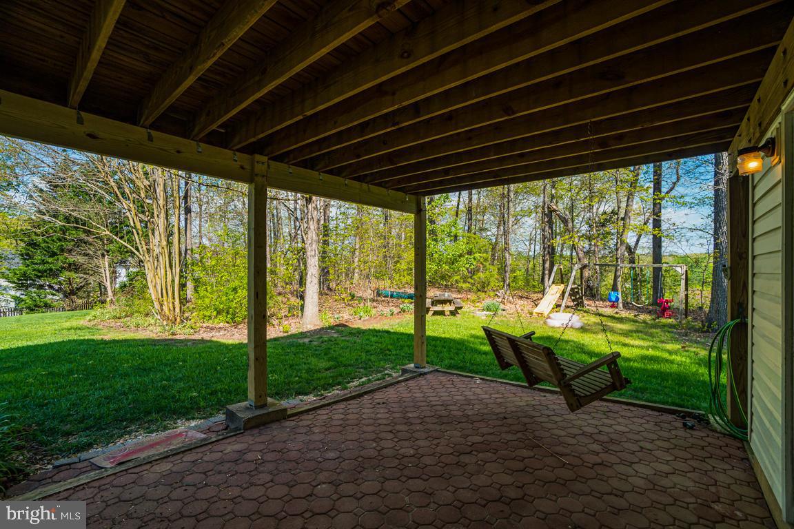 LEE'S HILL COLECHESTER VILLAGE - Residential