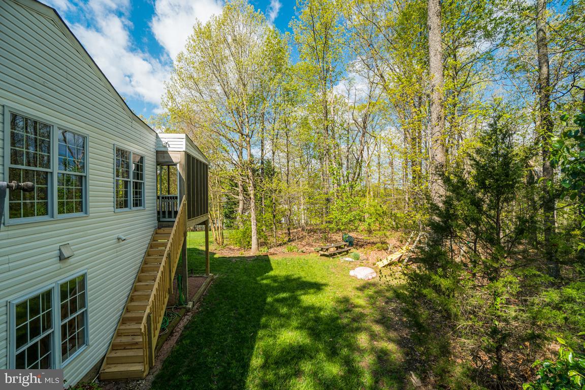 LEE'S HILL COLECHESTER VILLAGE - Residential