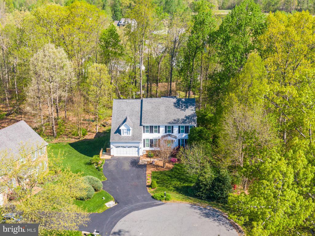 LEE'S HILL COLECHESTER VILLAGE - Residential