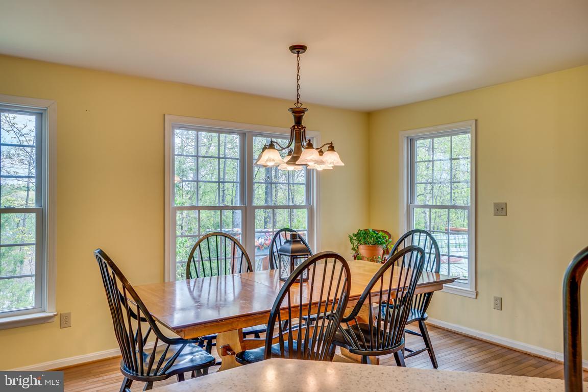 LEE'S HILL COLECHESTER VILLAGE - Residential