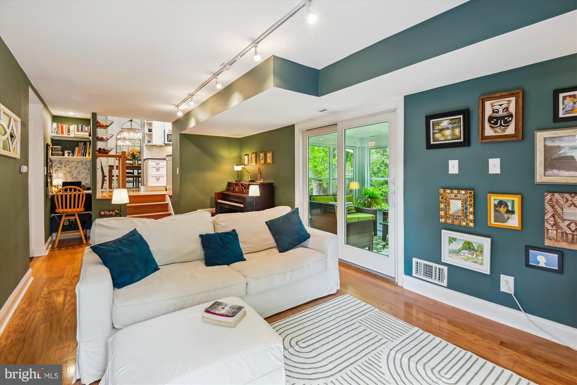 ADMIRAL HEIGHTS - Residential