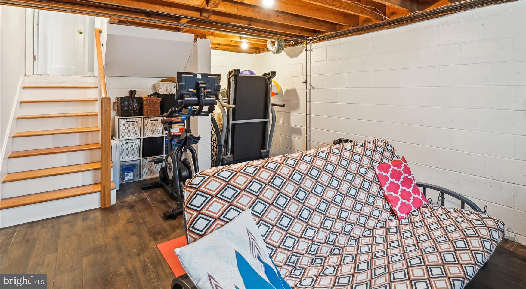 ADMIRAL HEIGHTS - Residential