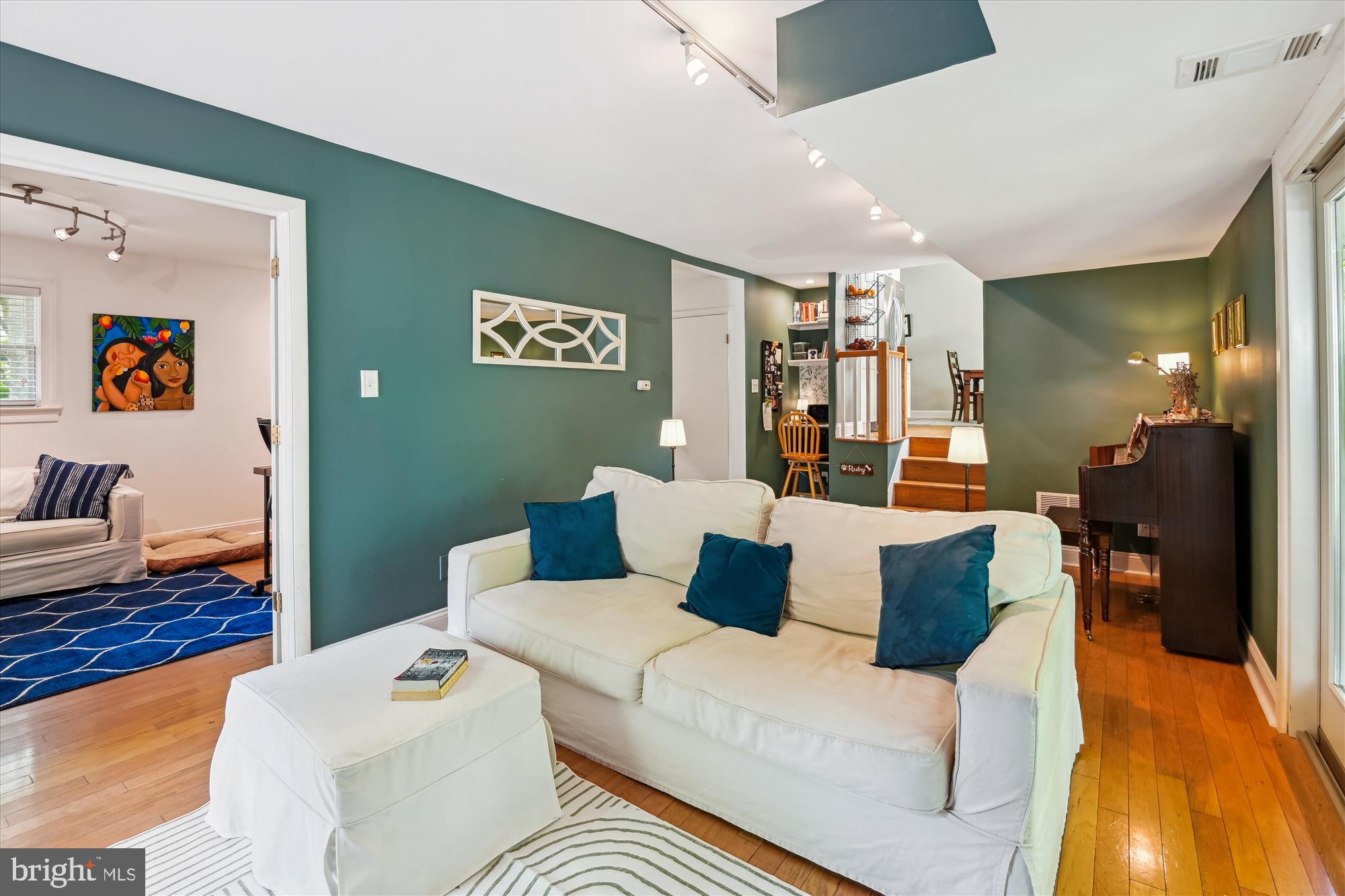 ADMIRAL HEIGHTS - Residential