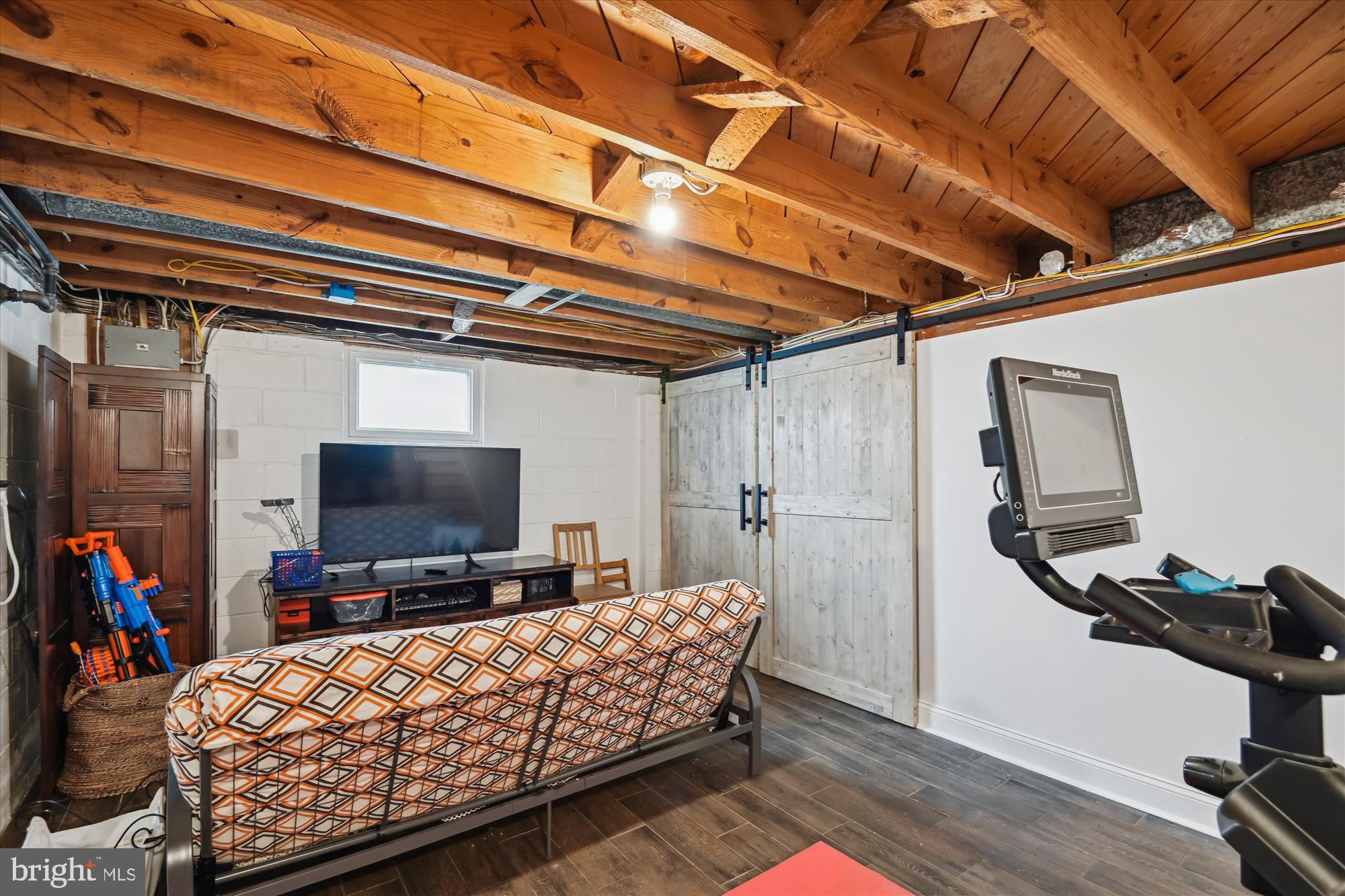 ADMIRAL HEIGHTS - Residential