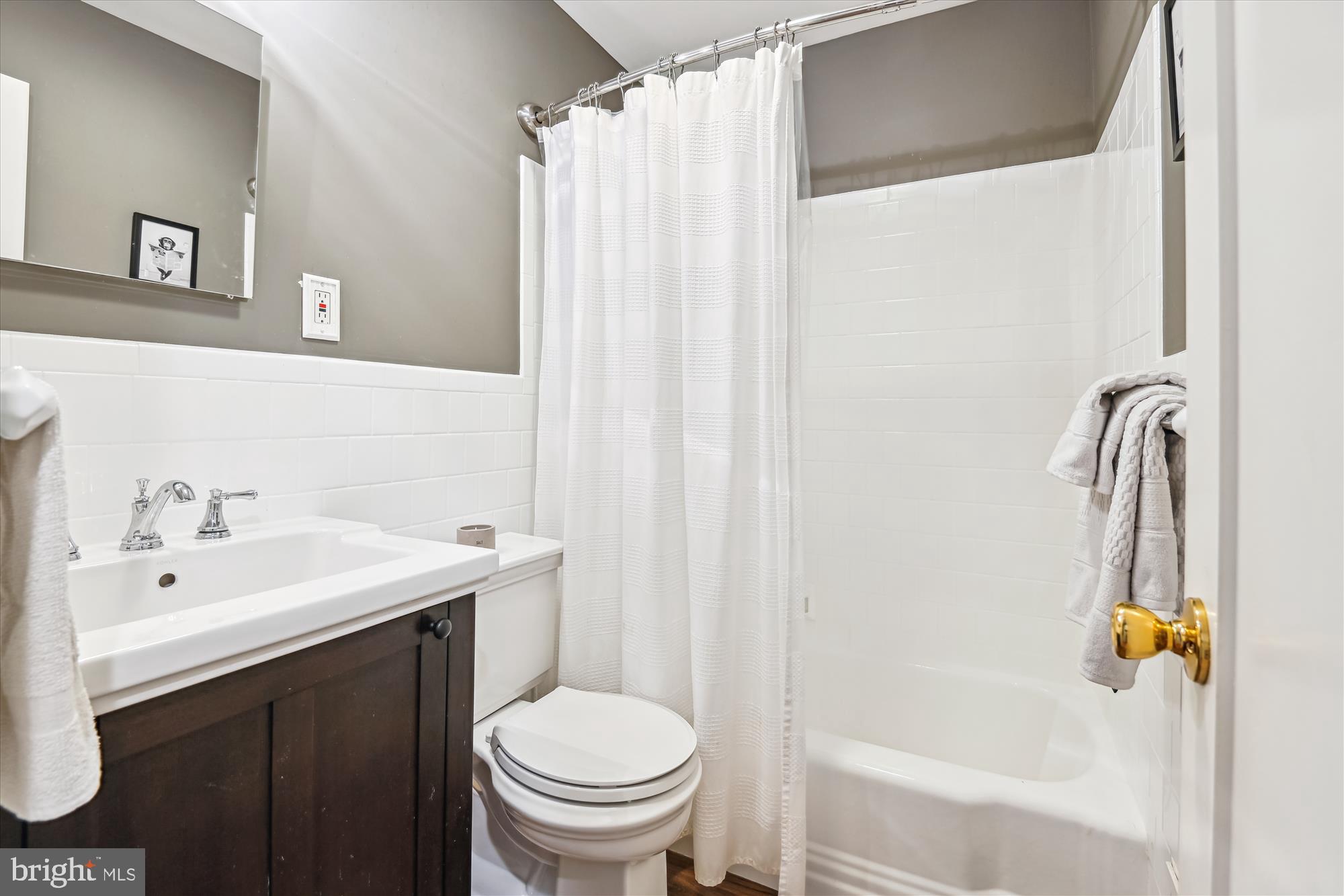 ADMIRAL HEIGHTS - Residential