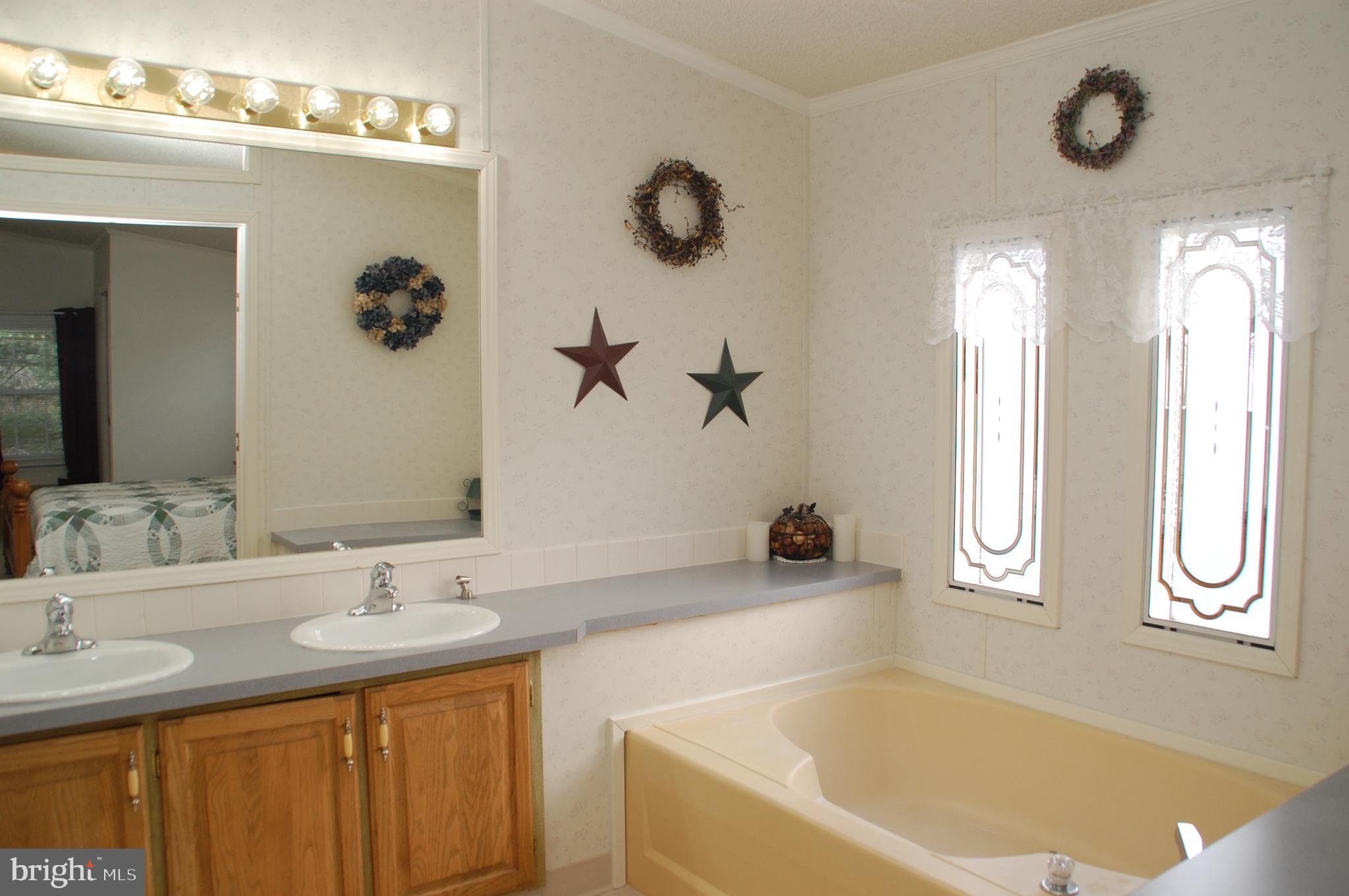 HIDDEN SPRINGS - Residential