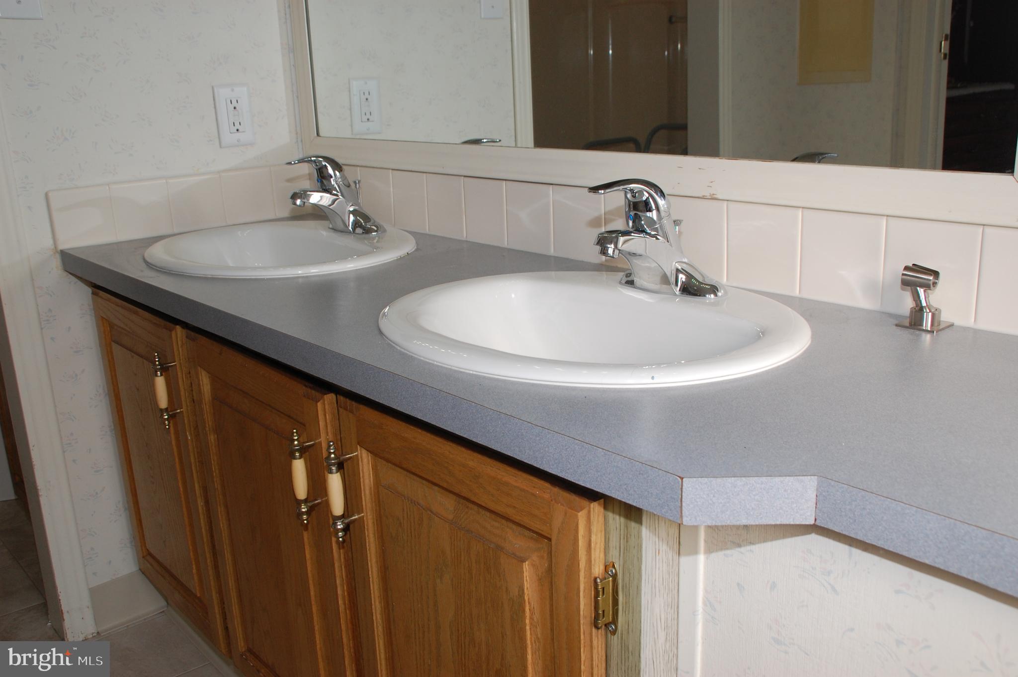 HIDDEN SPRINGS - Residential