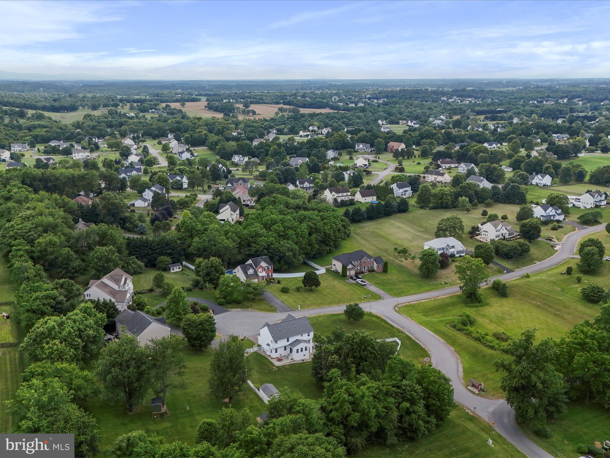 AMBER KNOLLS - Residential