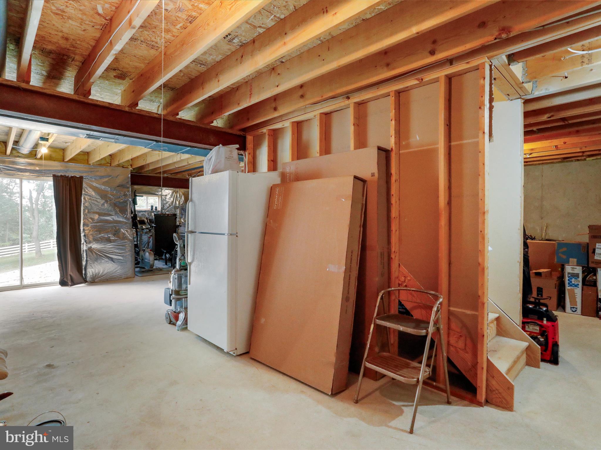 AMBER KNOLLS - Residential