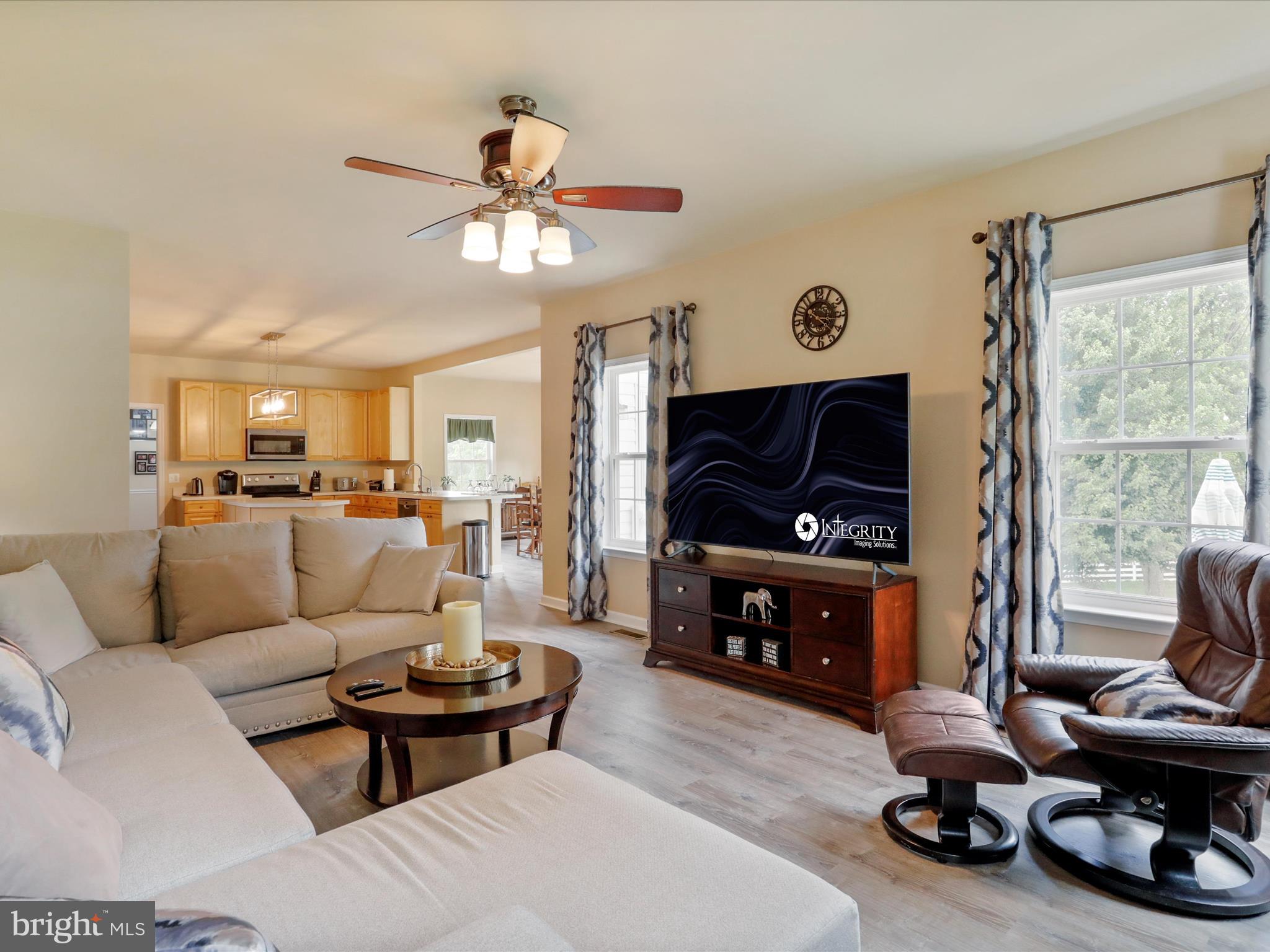 AMBER KNOLLS - Residential