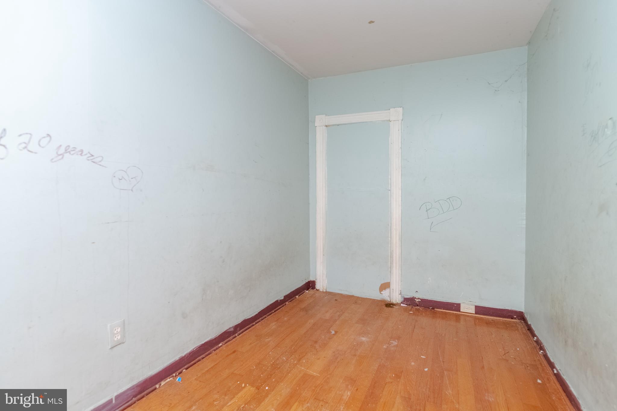 FRANKLINTOWN ROAD - Residential