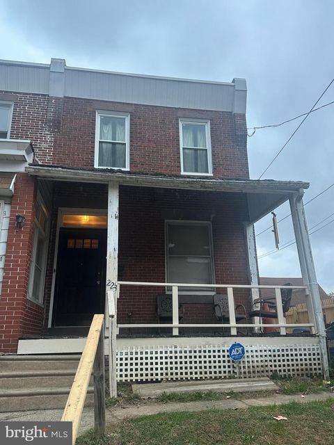 Photo of 223 S 6th Street, DARBY, PA 19023 (MLS # PADE2103050) Photo of 223 S 6th Street, DARBY, PA 19023 (MLS # PADE2103050)