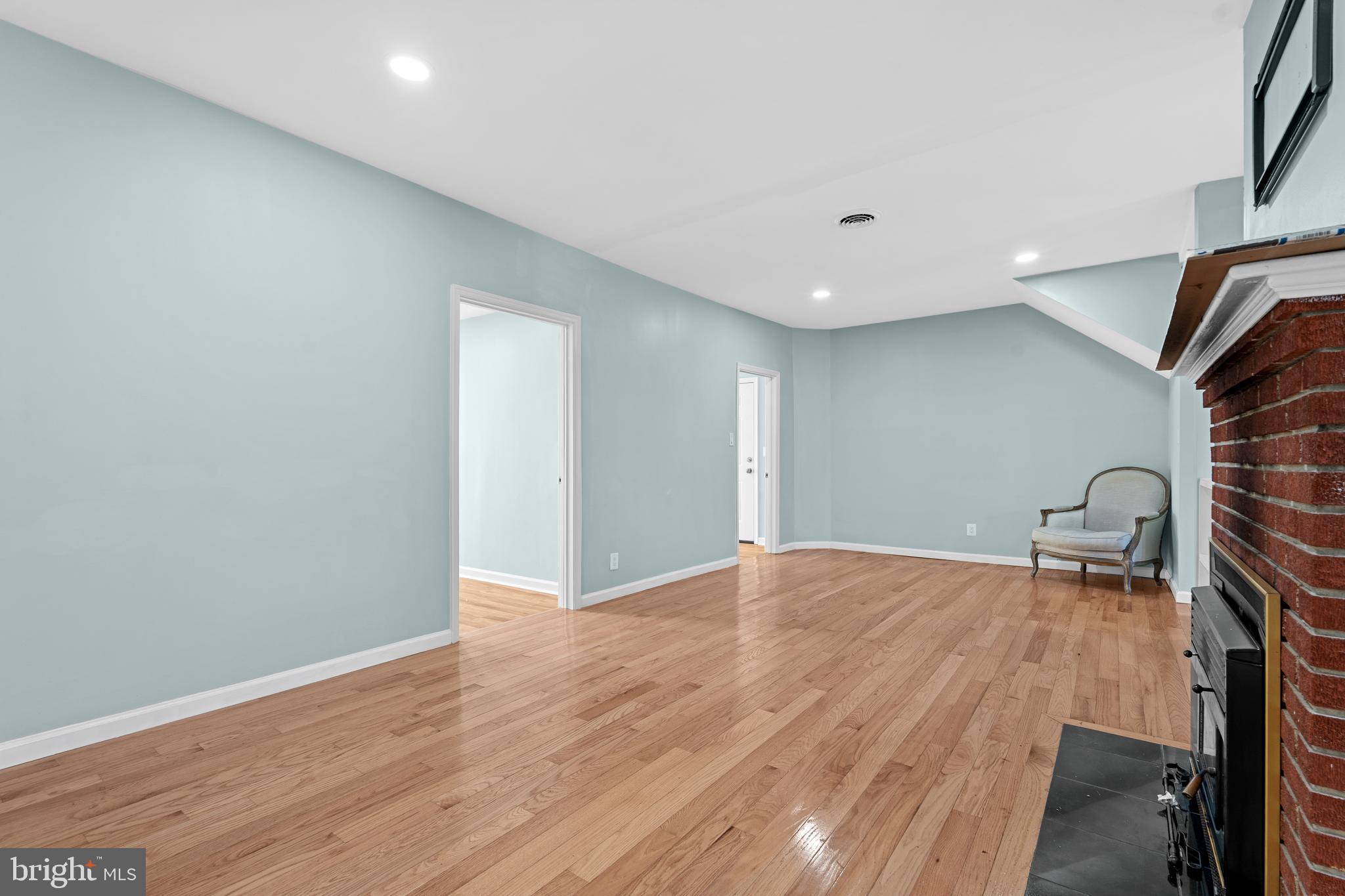 PINEY POINT - Residential