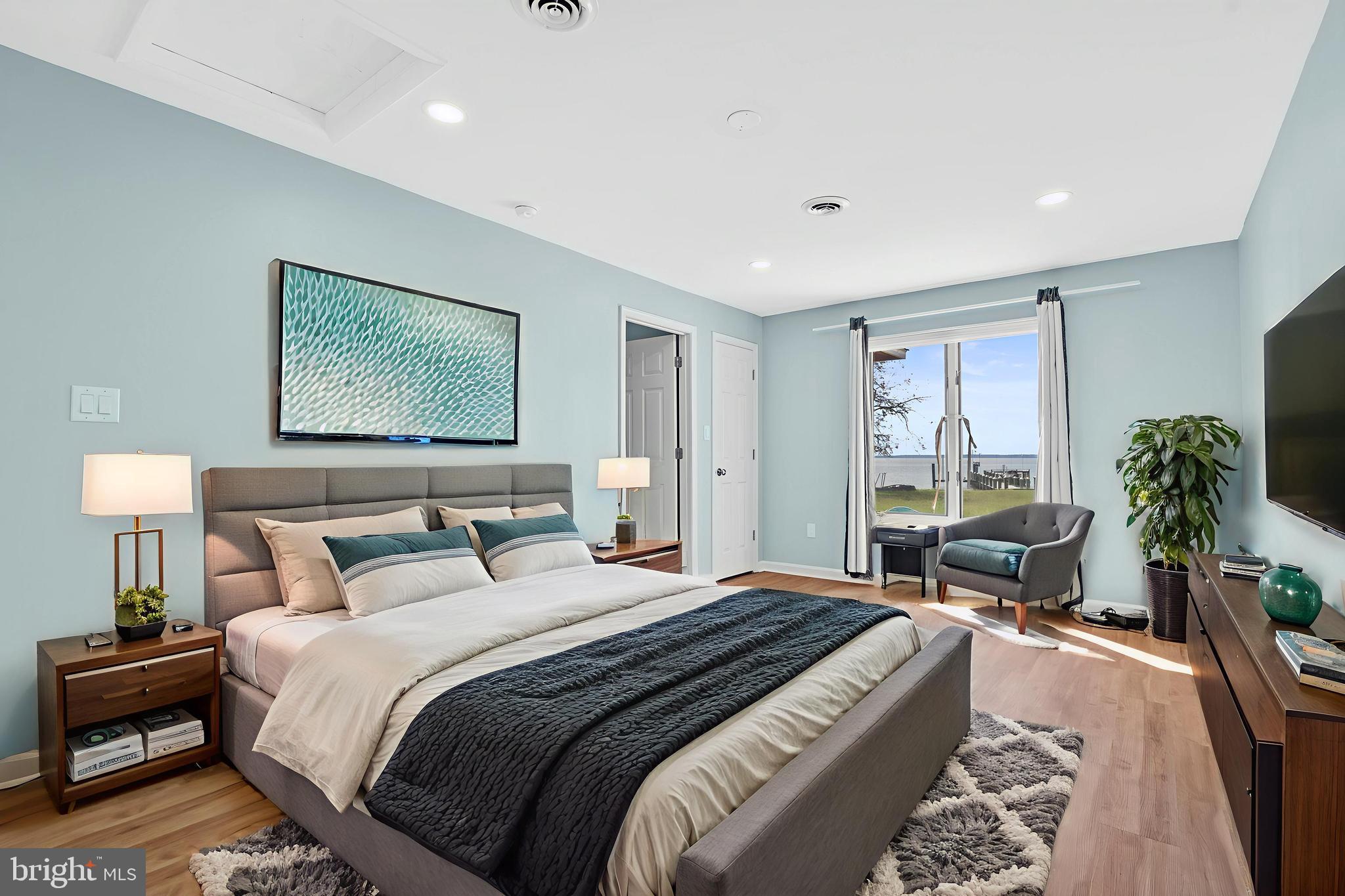 PINEY POINT - Residential