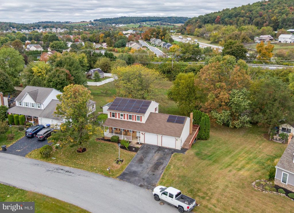 Photo of 1238 Millrace Run, NARVON, PA 17555 (MLS # PALA2078052)