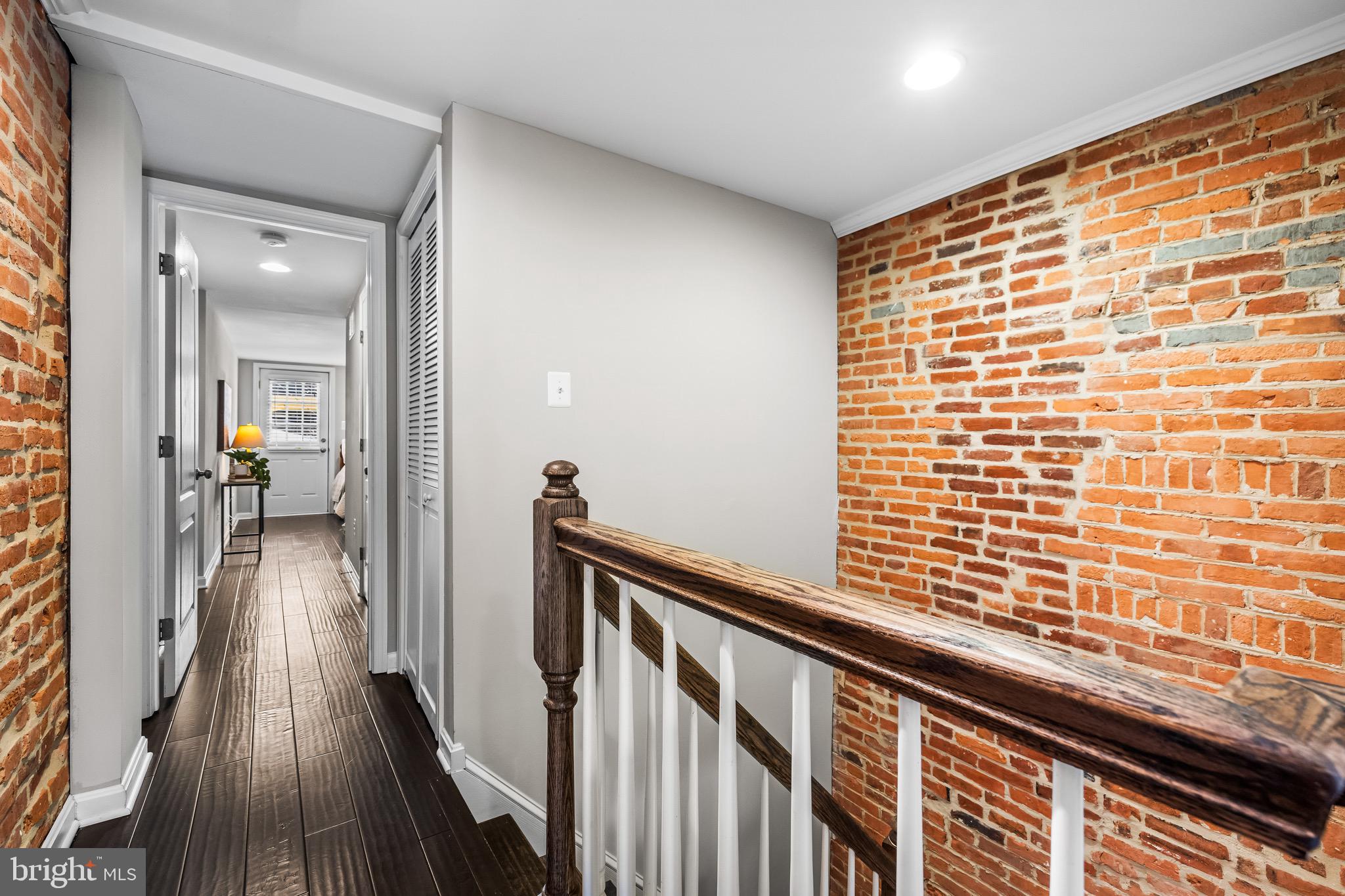 LOCUST POINT - Residential