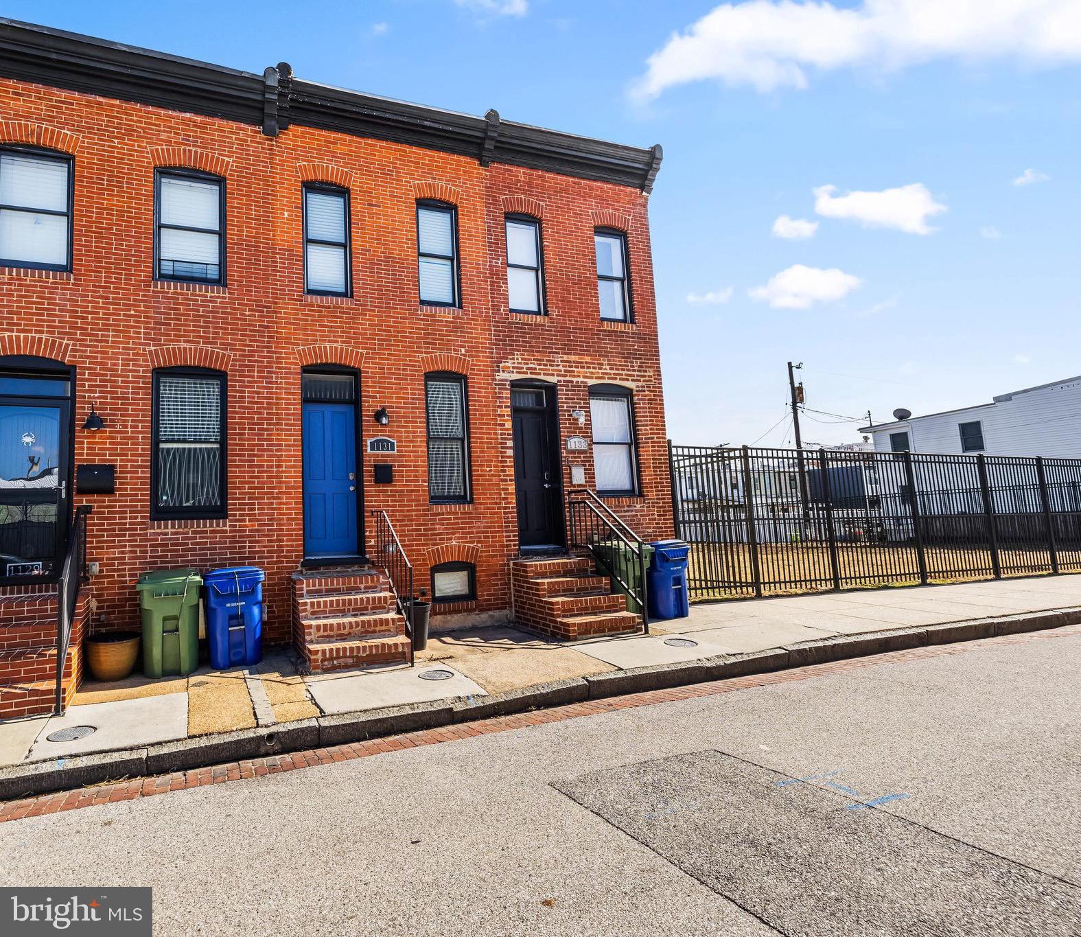 LOCUST POINT - Residential