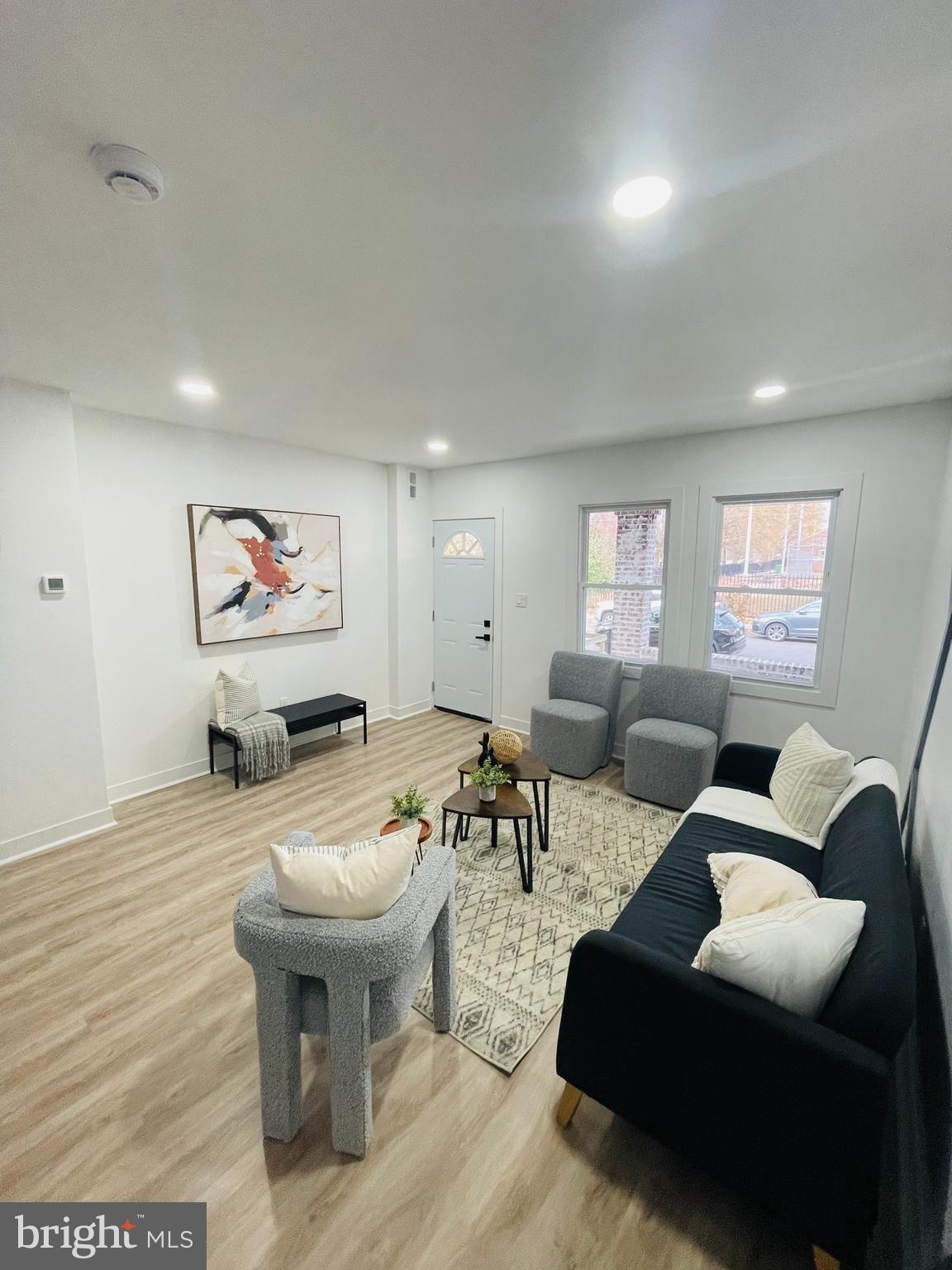 ROXBOROUGH - Residential