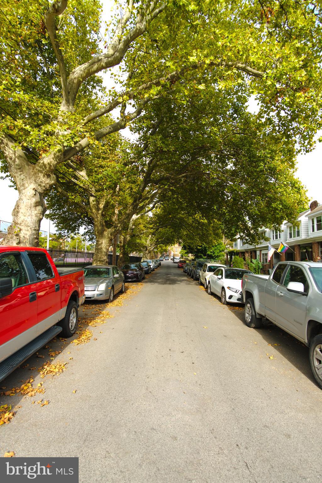 ROXBOROUGH - Residential