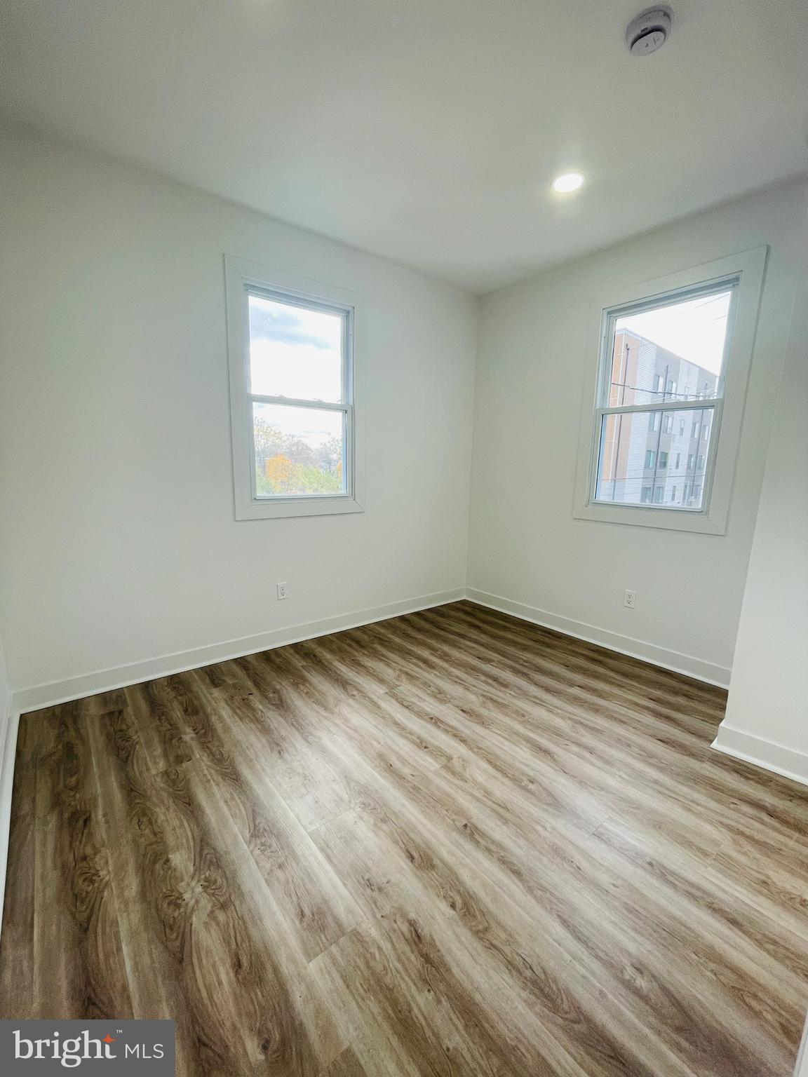 ROXBOROUGH - Residential