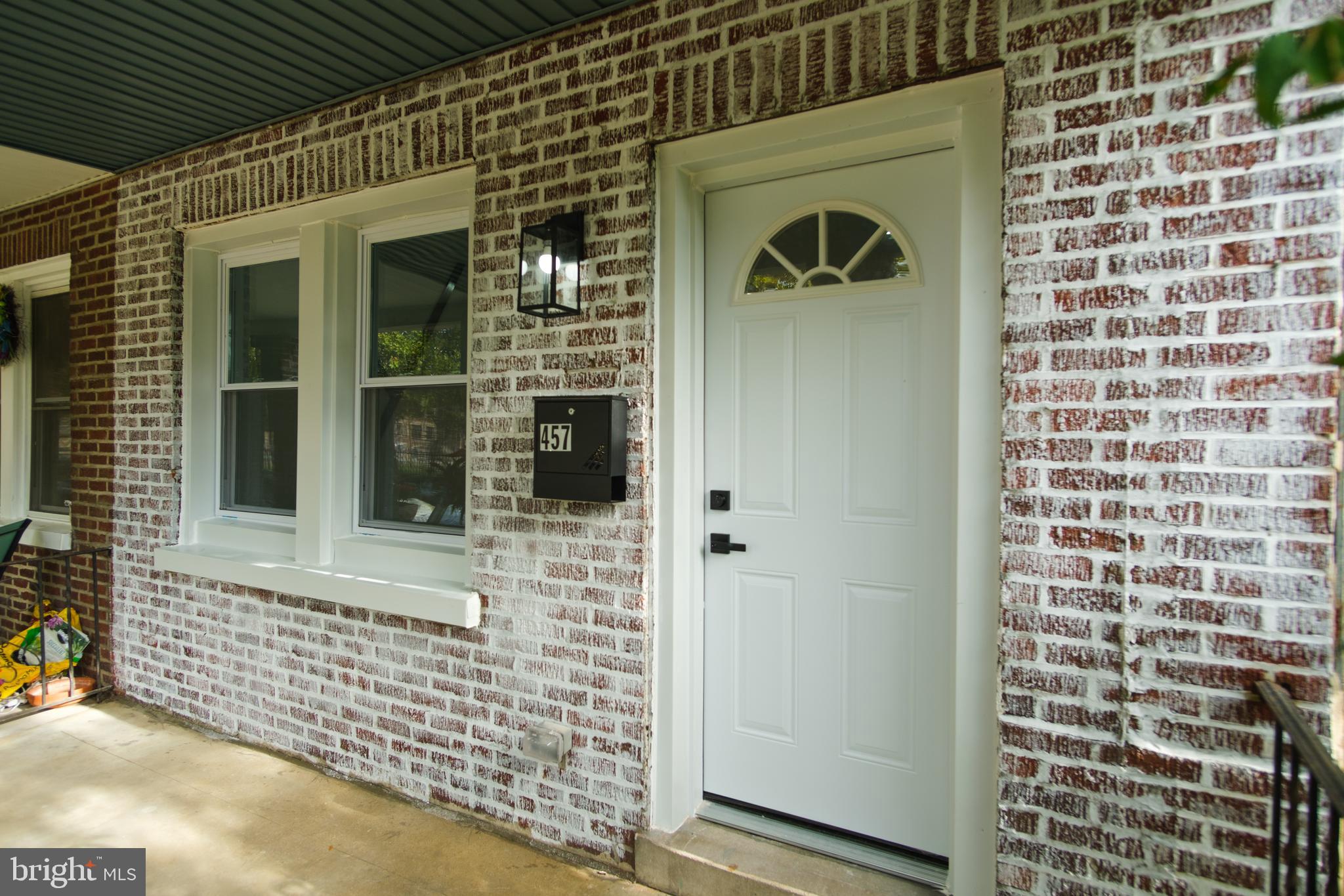 ROXBOROUGH - Residential