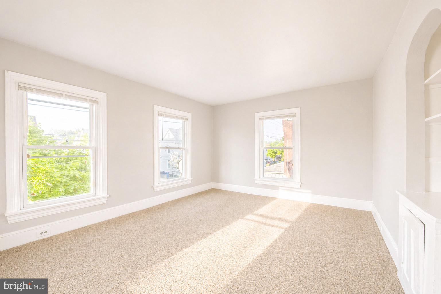53 E HANCOCK STREET B