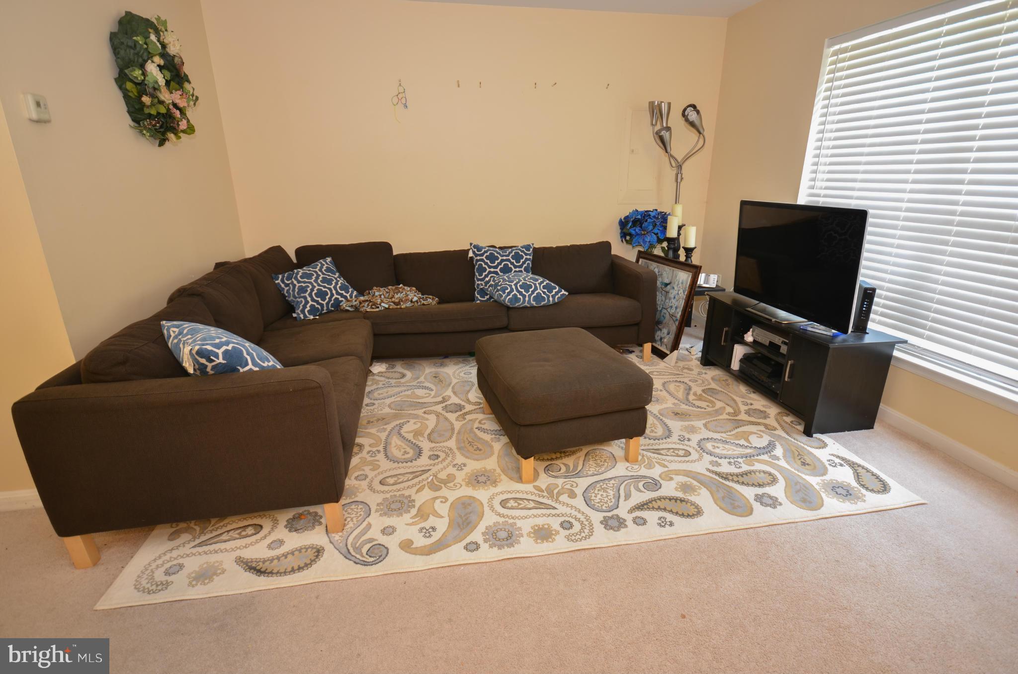 KING FARM WATKINS POND - Residential Lease