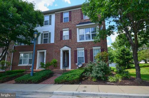 KING FARM WATKINS POND - Residential Lease