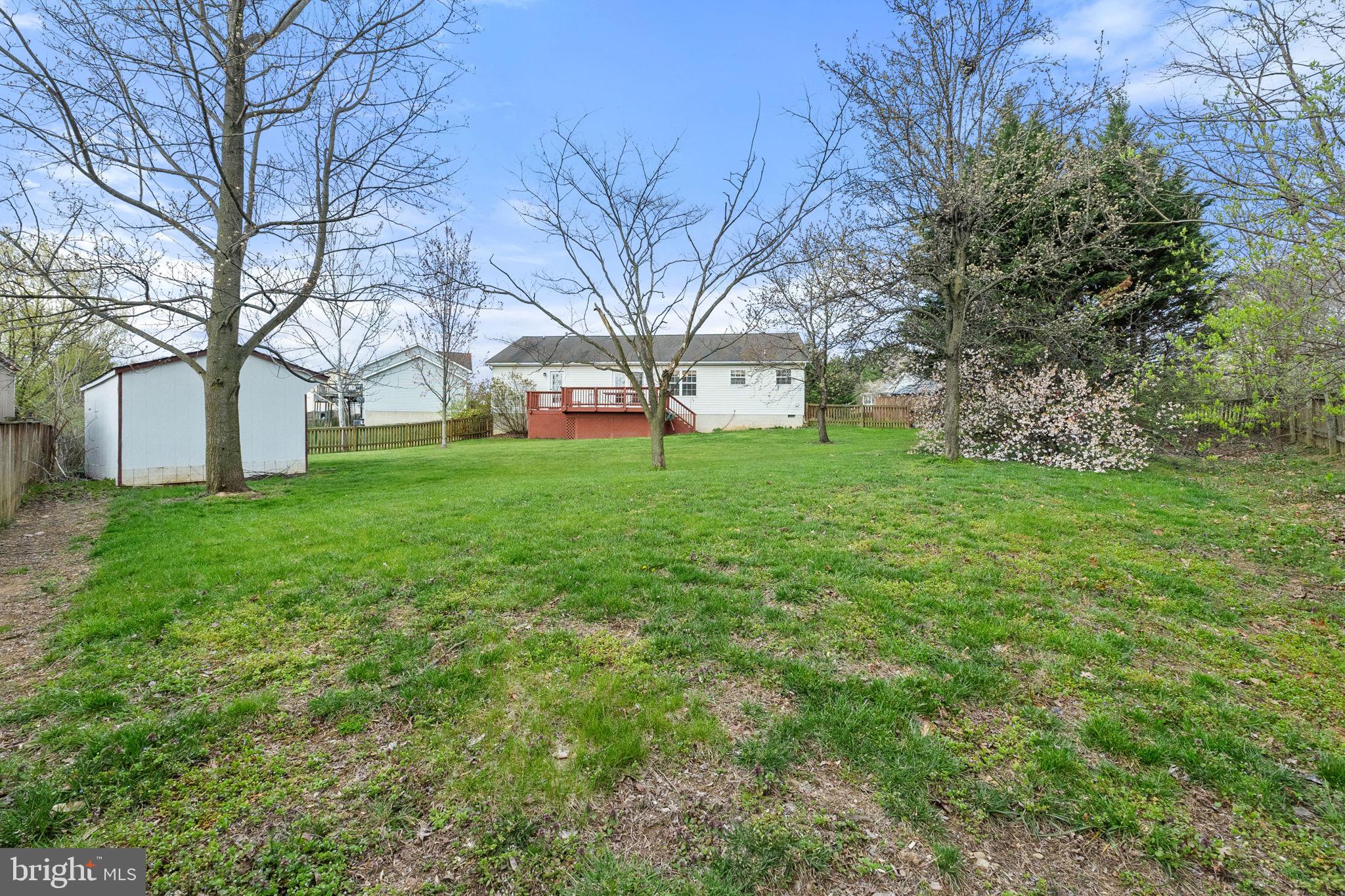 ASH HOLLOW ESTATES - Residential Lease