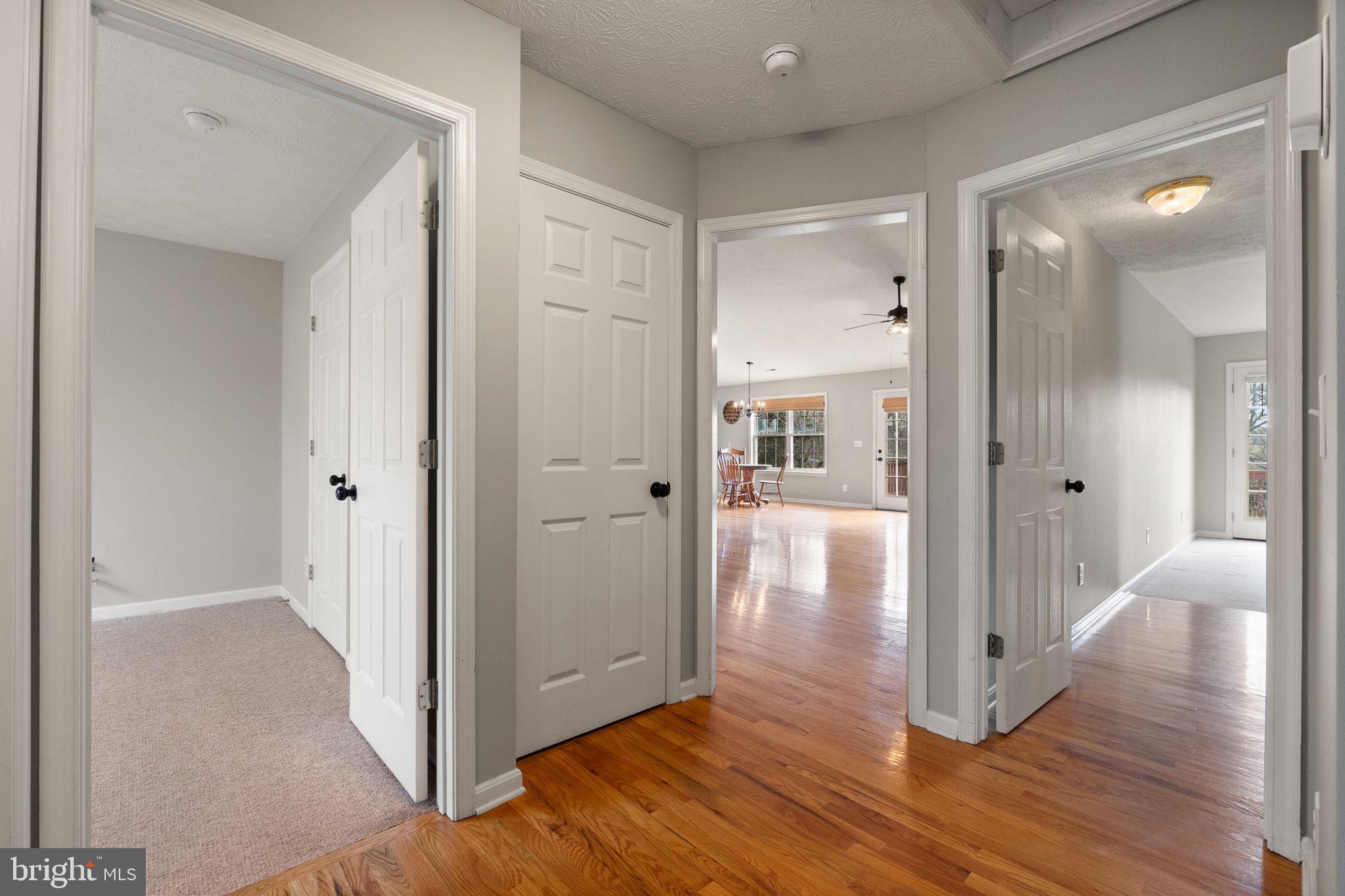 ASH HOLLOW ESTATES - Residential Lease