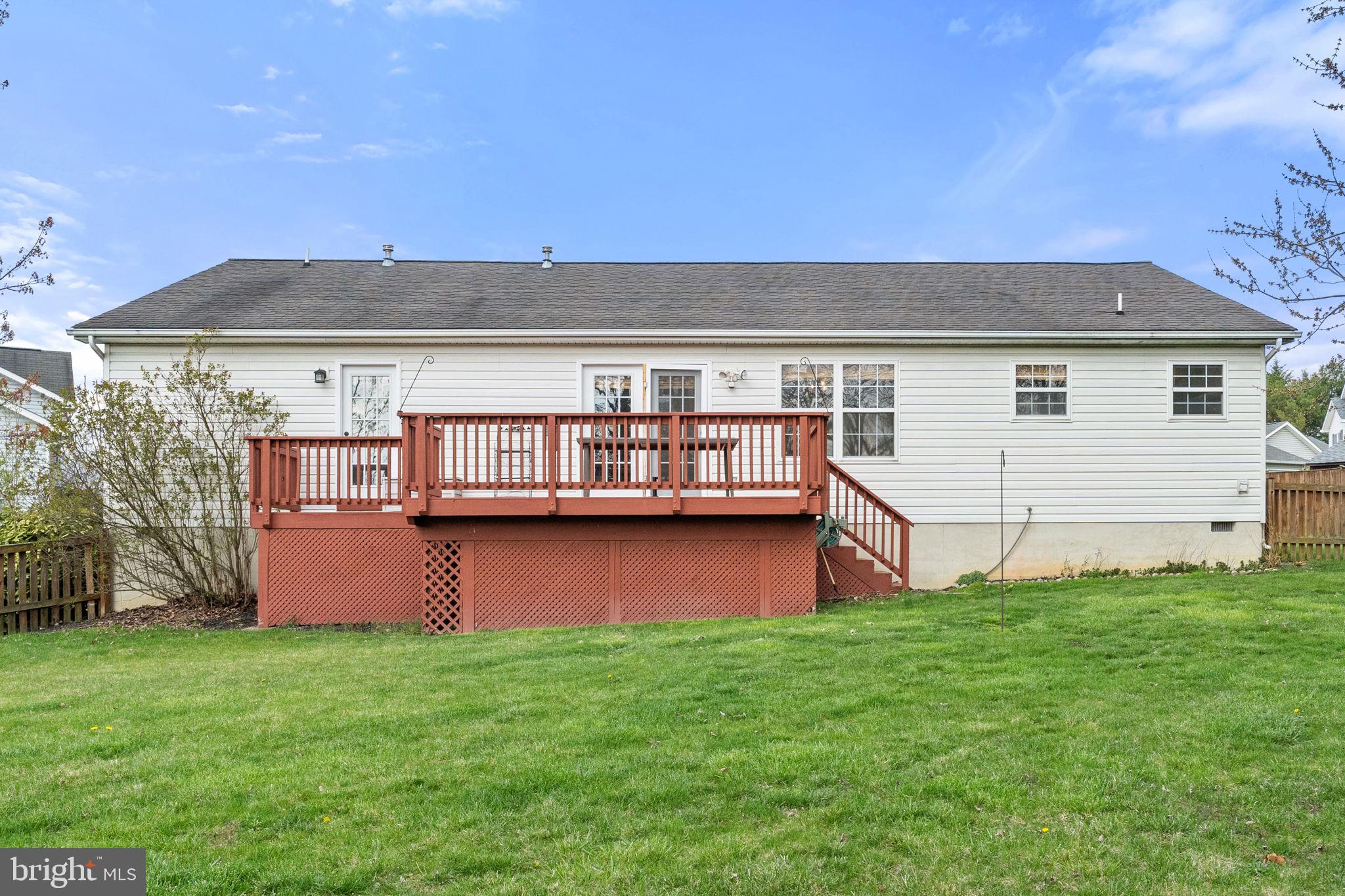 ASH HOLLOW ESTATES - Residential Lease