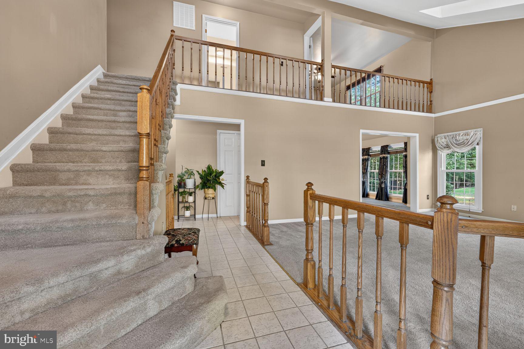 7407 LAKE GLEN