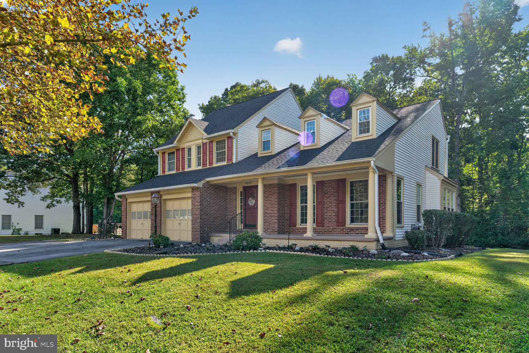 7407 LAKE GLEN