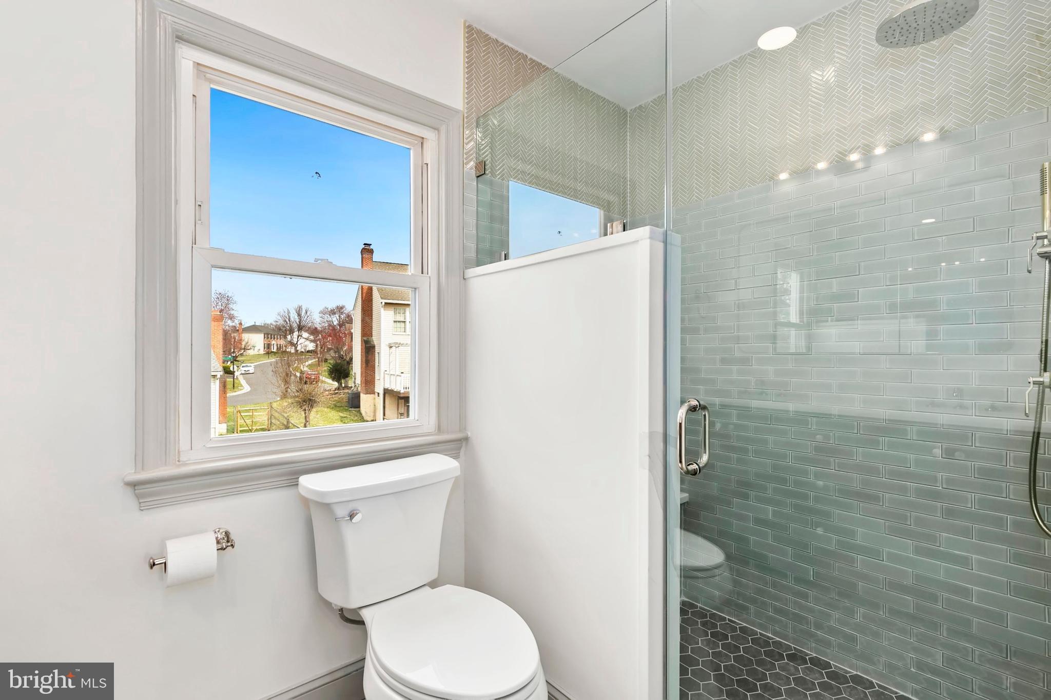 DARNESTOWN OUTSIDE - Residential