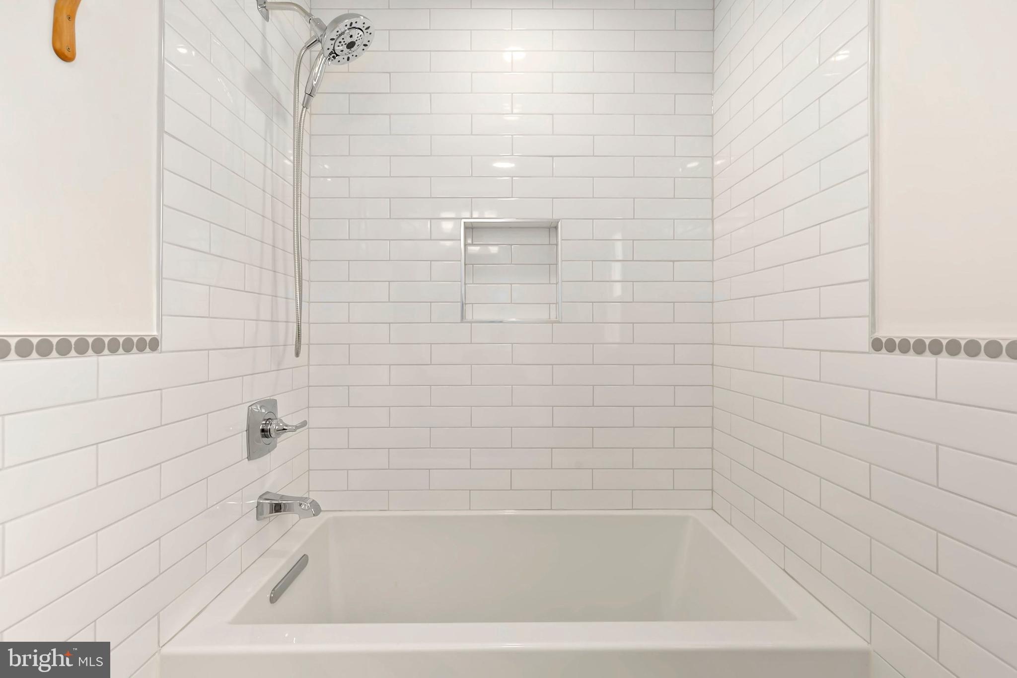 DARNESTOWN OUTSIDE - Residential