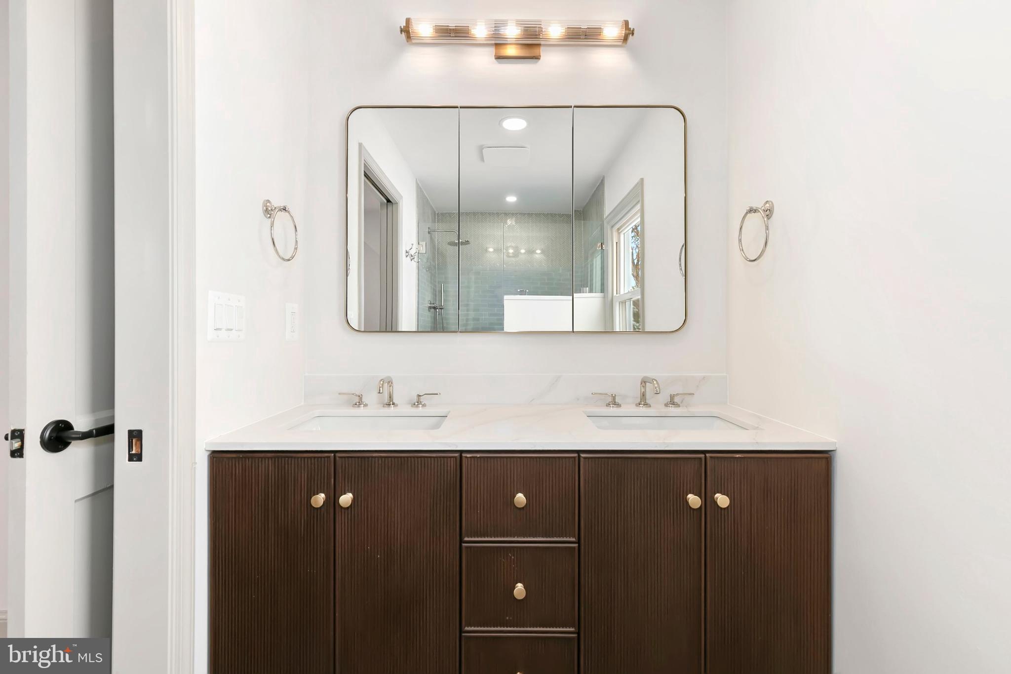 DARNESTOWN OUTSIDE - Residential